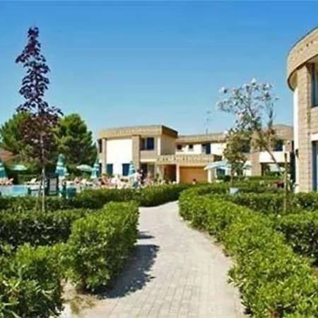 In Mit Gemeinsamem Pool